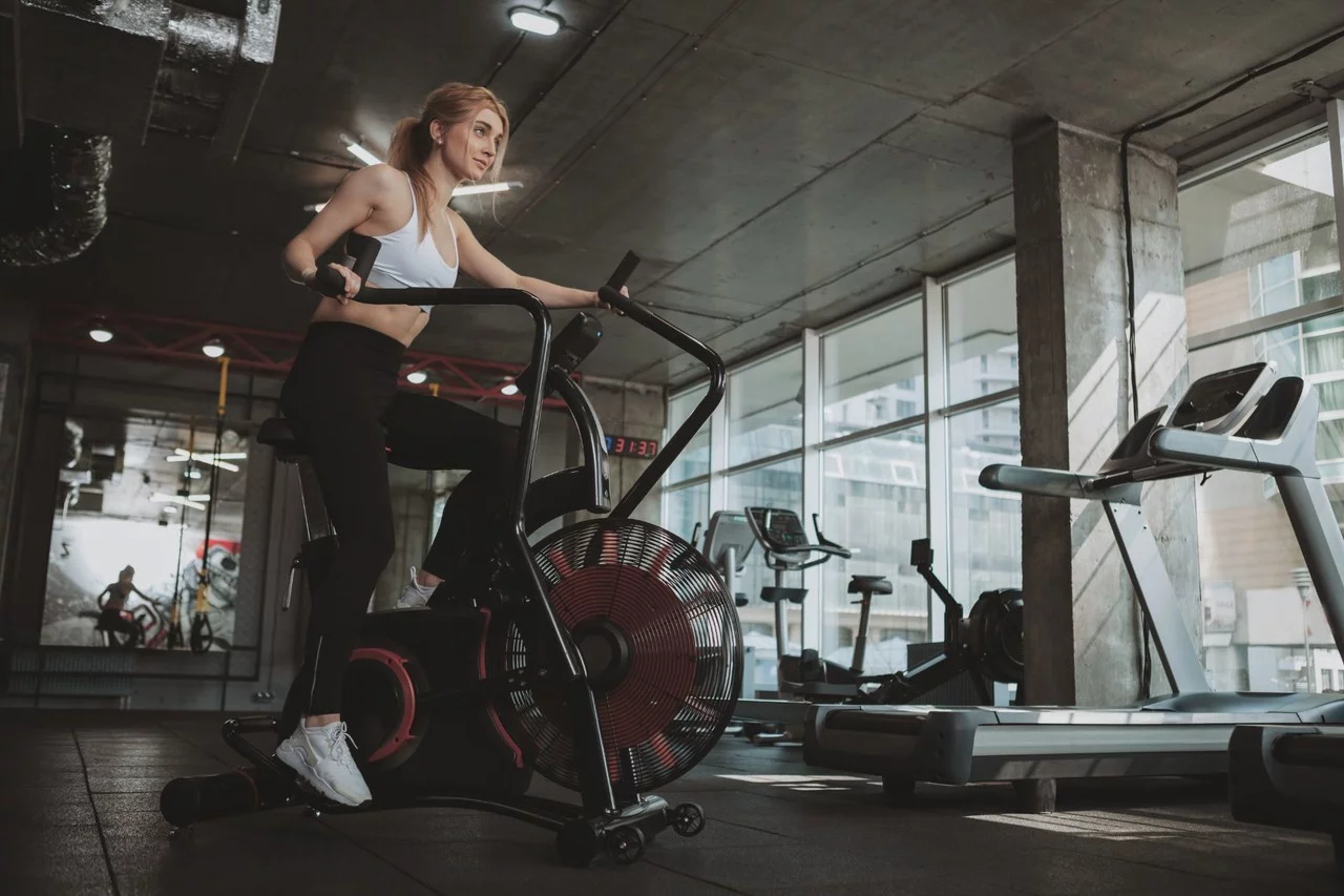 AIRBIKE: Co to je, jak na to a jak z něj vytěžit co nejvíc?