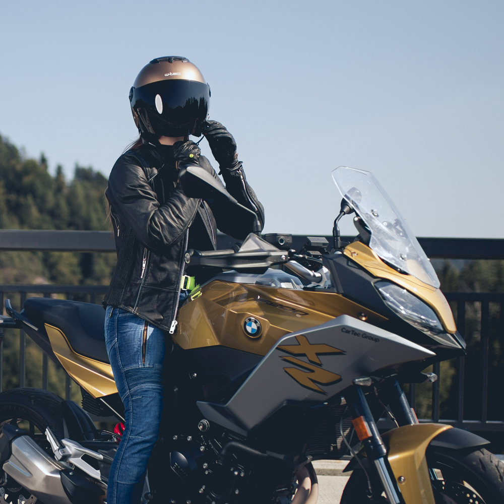 Moto přilba W-TEC Yucato - hnědá