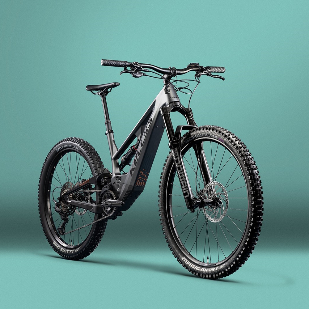 Celoodpružené elektrokolo KELLYS THEOS F60 SH 820Wh 29″/27,5″ 10.0 L (18″, 178-196 cm) Anthracite