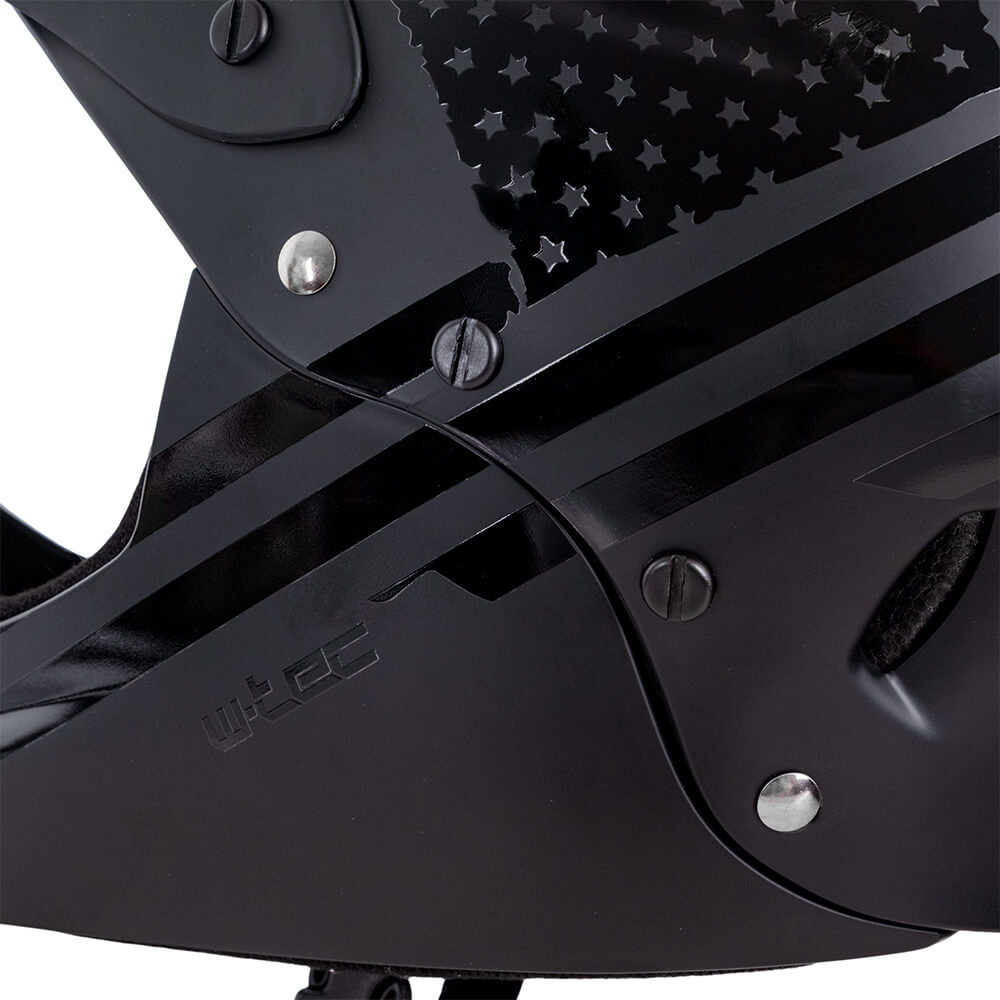 Downhill přilba W-TEC Campanero US Flag S (48-54) (obrázek 9)