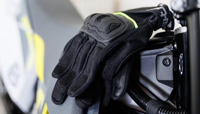 The cheapest  dual Sport Gloves