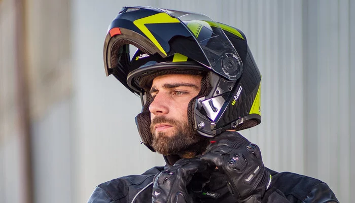 Kaski motocyklowe z otwieraną szczęką - damskie i męskie - Outlet