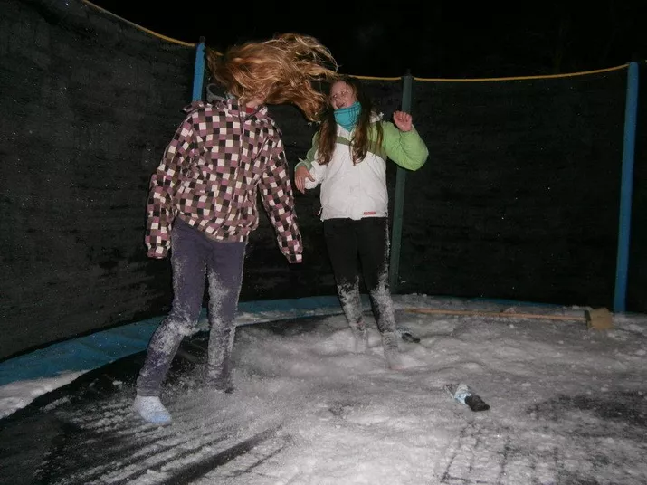 Asi rok som rodičov spracúvala nato, aby mi dovolili kúpiť si trampolínu.