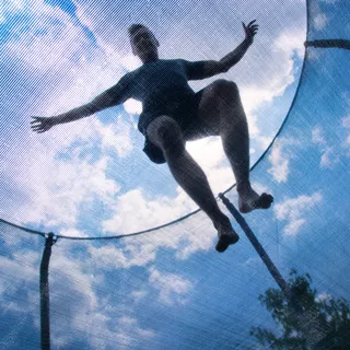 Trampolina z siatką ochronną inSPORTline Sun 396 cm