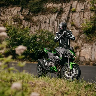 Męska skórzana kurtka motocyklowa W-TEC Velocity - OUTLET - Czarny-fluo
