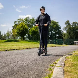Elektrická koloběžka W-TEC Nikotes 350W 8,5" - rozbaleno