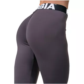 Nebbia Squat Hero Scrunch Butt 571 Damenleggings mit mittlerer Taille - Alte Rosse