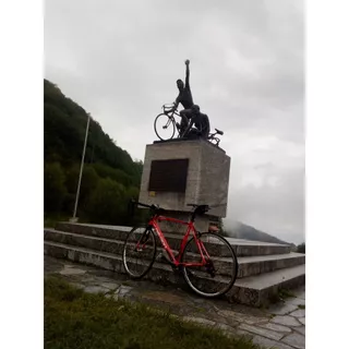 Silniční kolo Devron Urbio R6.8 - model 2016 - Devil Red