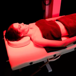 Red LED Light Therapy Panel inSPORTline Sumatrin