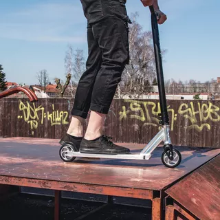 Freestyle koloběžka inSPORTline Vulture