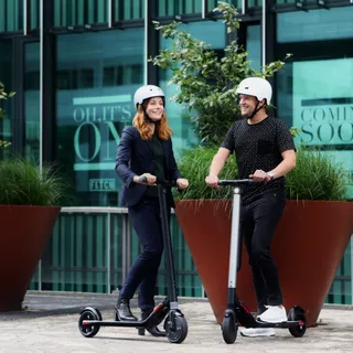 Elektrická koloběžka Ninebot by Segway® KickScooter ES2 8/7,5"