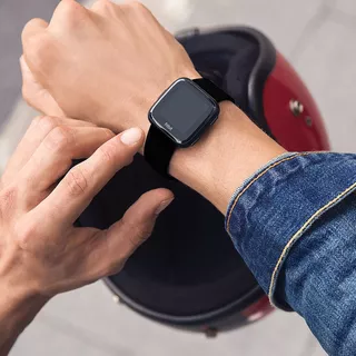 Smart Watch Fitbit Versa Black/Black Aluminum