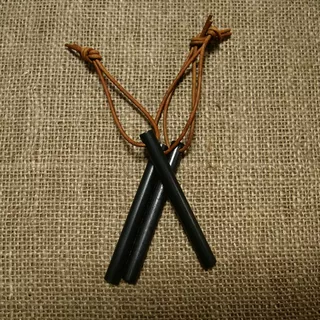 Tűzcsiholó eszköz JuBö Bushcraft Firesteel Stick