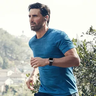 Bezdrátová fitness sluchátka Fitbit Flyer - Nightfall Blue