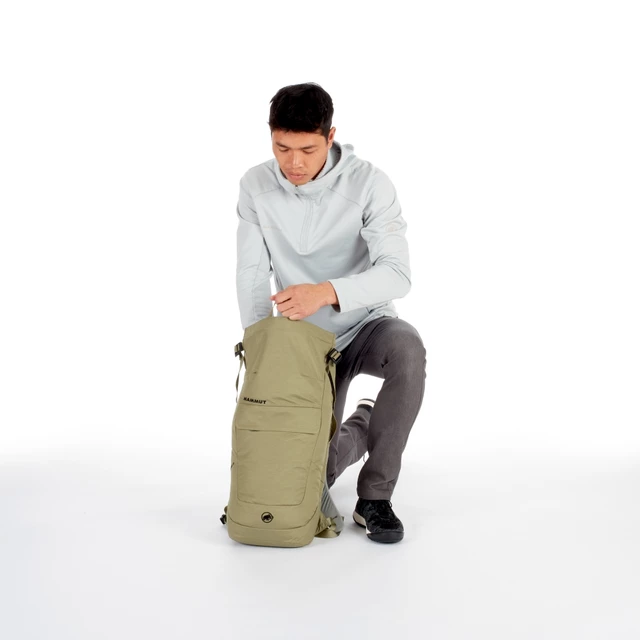 Mestský batoh MAMMUT Xeron Courier 25 - Olive