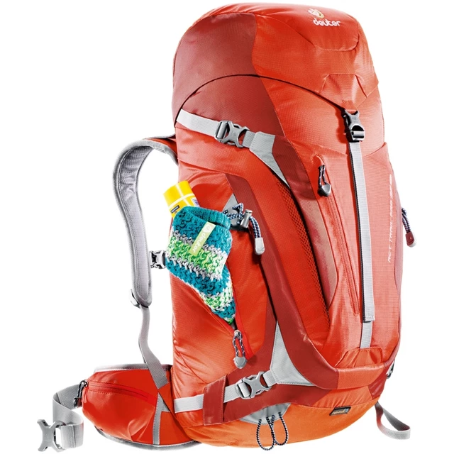 Turistický batoh DEUTER ACT Trail PRO 34 - černá