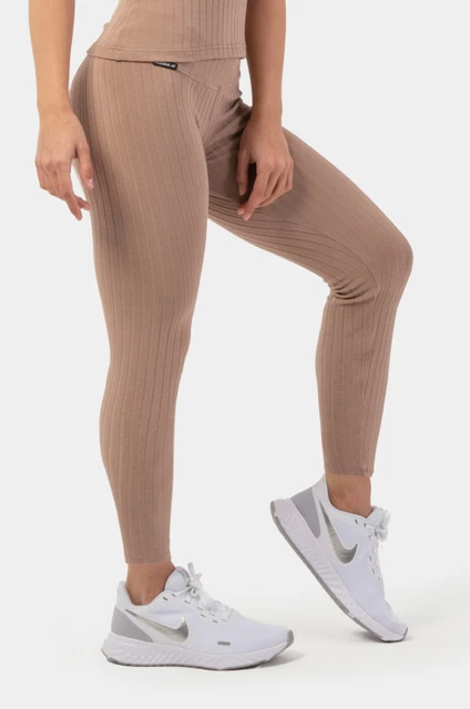 Nebbia biopamut bordázott, magas derekú leggings - barna