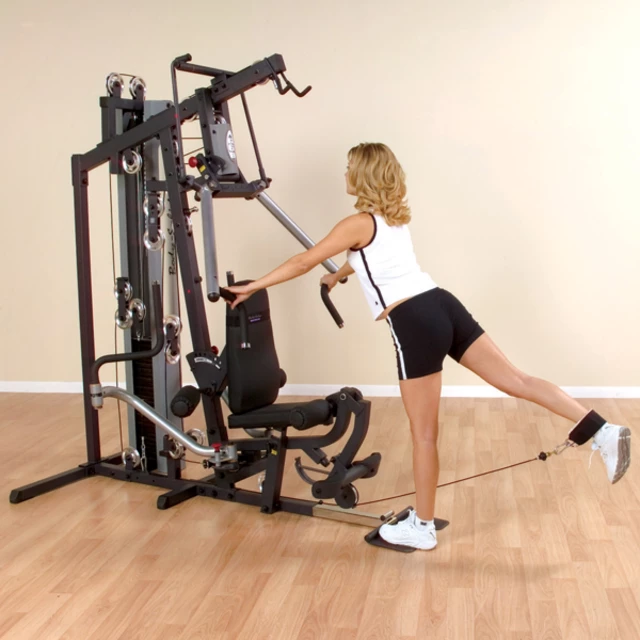 Posilovací věž Body-Solid G6B Home Gym