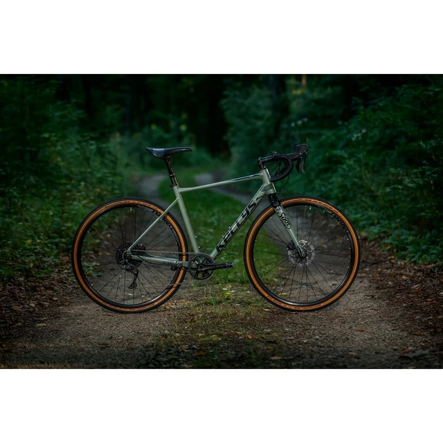 Gravel bicykel KELLYS SOOT 70 28" 8.0 - XL (22", 192-205 cm)