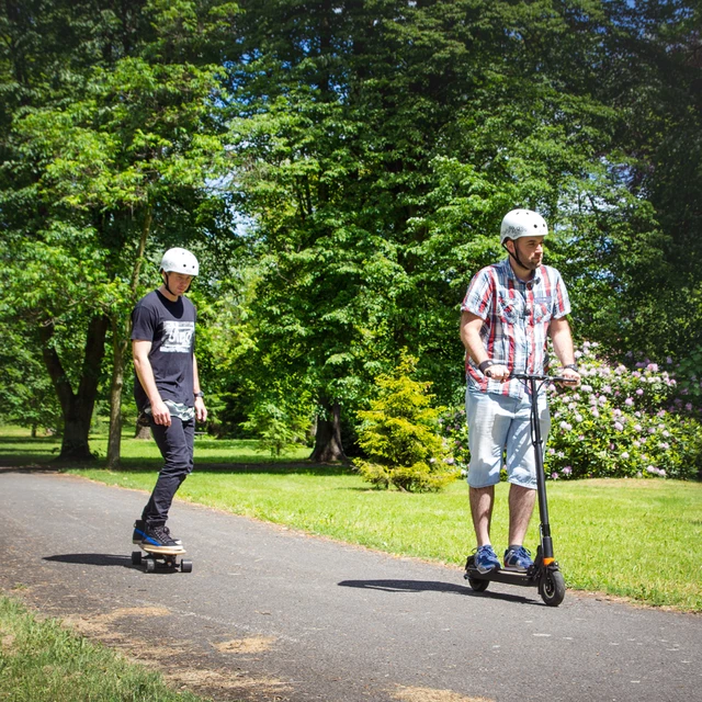 Elektrický longboard Skatey 400 černo-oranžový