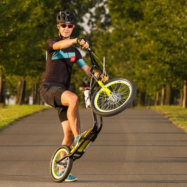 Der Fahrradhelm CATLIKE Kompacto - blau