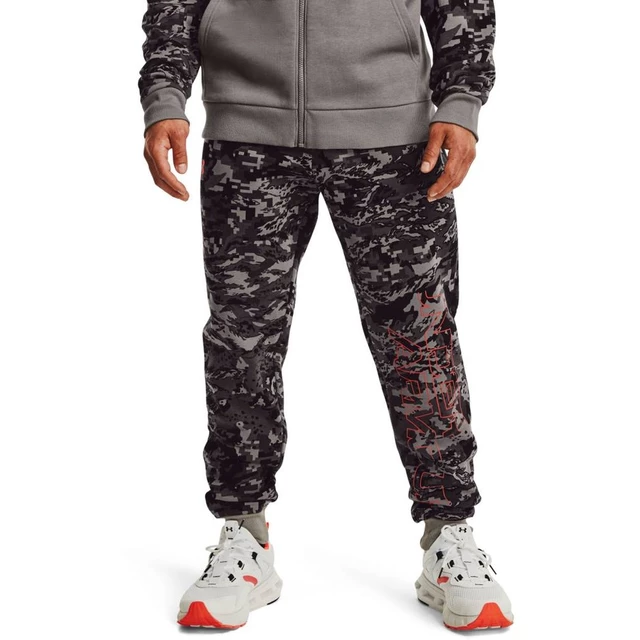 Pánské tepláky Under Armour Rival FLC Camo Script JGR - Concrete