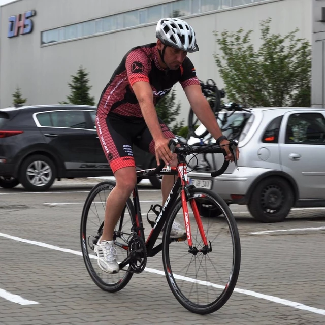 Silniční kolo Devron Urbio R4.8 - model 2016