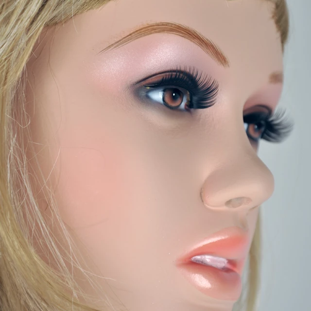 Figurína PAMELA (N01-B)