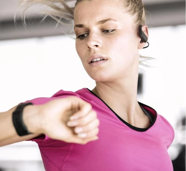 GPS hodinky TomTom Spark 3 Cardio + Music + Bluetooth sluchátka