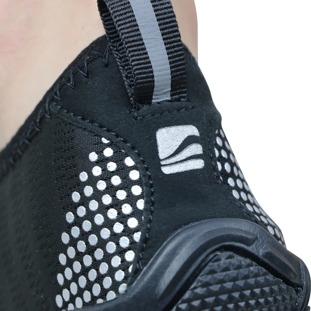 Wasserschuhe inSPORTline Nugal - schwarz