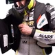 Helite e-GP Air Airbagweste für Rennfahrer - schwarz-weiß
