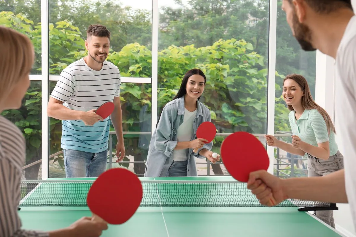 Kolem stolu na pingpong je potřeba dostatek místa.