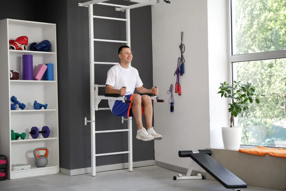 S žebřinami vytvoříte celou fitness stanici i v malém prostoru.